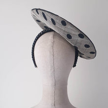 Load image into Gallery viewer, Ziada Saucer Hat
