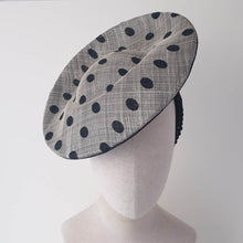 Load image into Gallery viewer, Ziada Saucer Hat