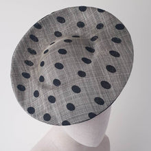 Load image into Gallery viewer, Ziada Saucer Hat